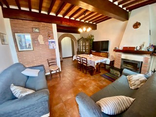 Appartamento in Vendita a Lucca, zona San Marco, 299'000&euro;, 85 m²