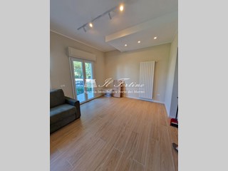 Quadrilocale in Vendita a Forte dei Marmi, zona Vittoria Apuana, 530'000&euro;, 70 m²