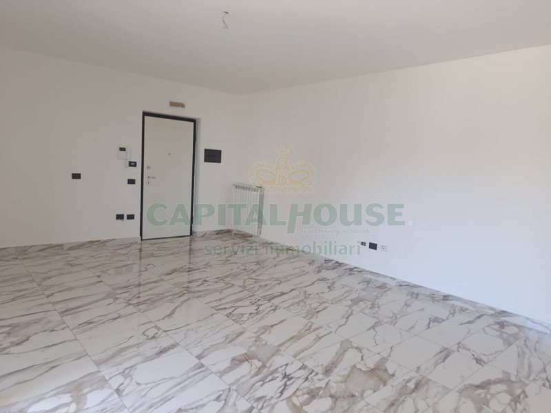 Trilocale in Affitto a Caserta, 700&euro;, 90 m²