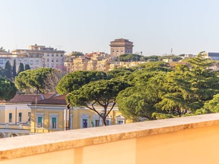 Trilocale in Vendita a Roma, 360'000&euro;, 107 m²