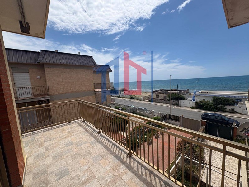 Trilocale in Affitto a Ardea, 1'300&euro;, 70 m²
