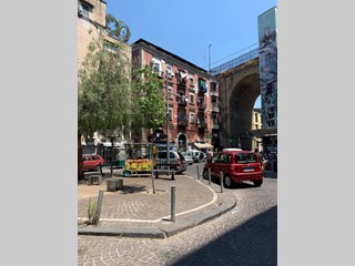 Trilocale in Vendita a Napoli, 210'000&euro;, 97 m²