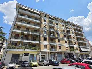 Appartamento in Vendita a Cosenza, 138'000&euro;, 145 m²
