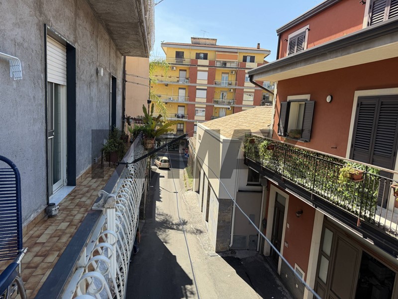 Quadrilocale in Vendita a Belpasso, 120'000&euro;, 143 m²