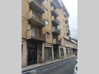 Appartamento in Vendita a Caltanissetta, 55'000&euro;, 108 m²