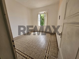 Quadrilocale in Vendita a Piombino, 110'000&euro;, 93 m²