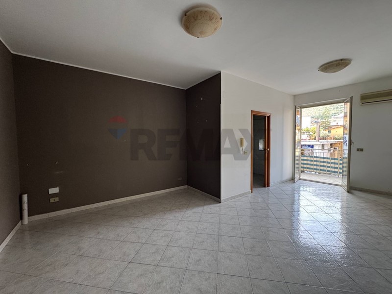 Appartamento in Vendita a Villabate, 110'000&euro;, 122 m²