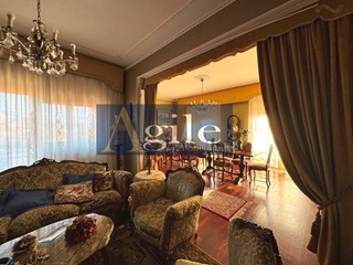 Appartamento in Vendita a Ascoli Piceno, 430'000&euro;, 268 m²