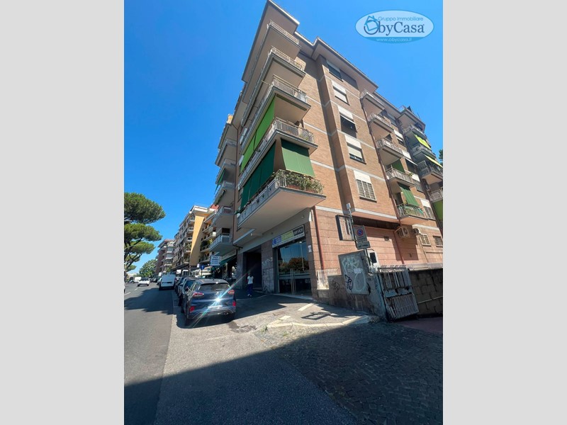 Trilocale in Vendita a Roma, 429'000&euro;, 95 m²