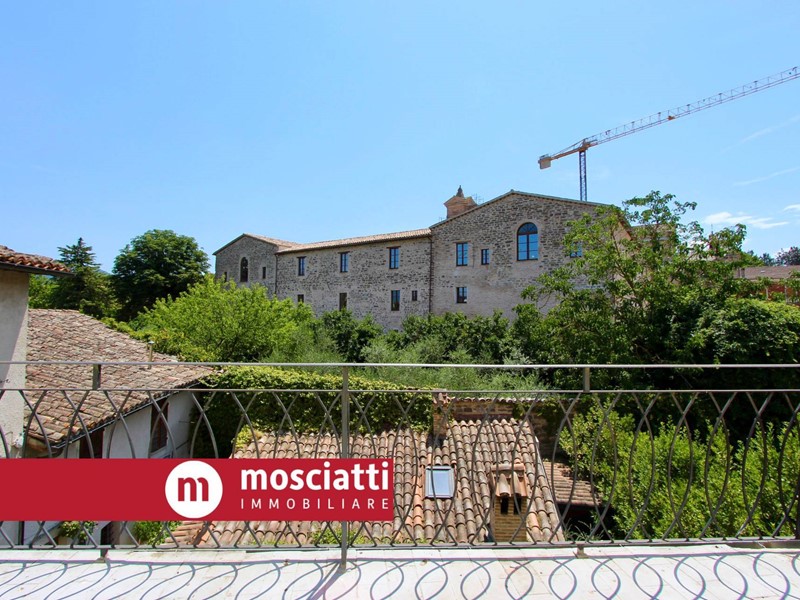 Appartamento in Vendita a Matelica, 69'000&euro;, 70 m²