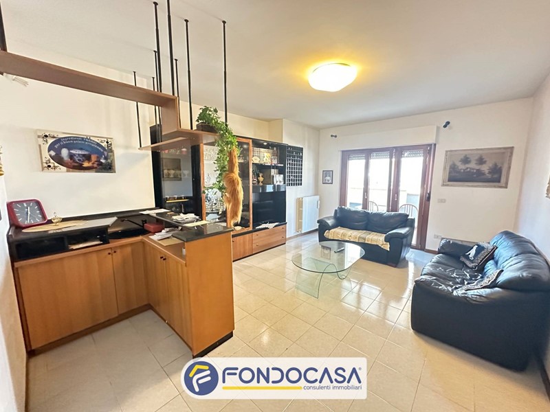 Quadrilocale in Vendita a Ascoli Piceno, 159'000&euro;, 143 m²