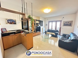 Quadrilocale in Vendita a Ascoli Piceno, 159'000&euro;, 143 m²