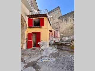 Bilocale in Vendita a Sant'Antimo, 25'000&euro;, 30 m²
