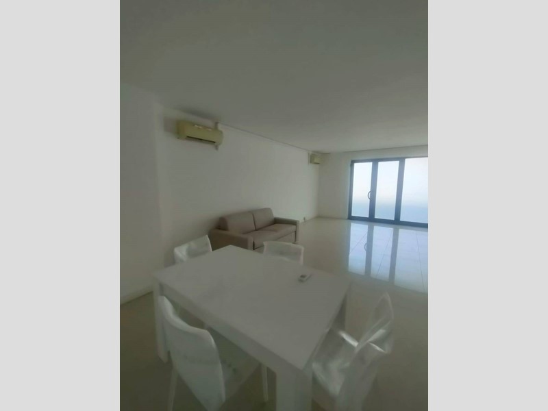 Trilocale in Vendita a Viareggio, 123'000&euro;, 75 m²