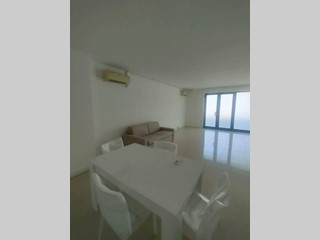 Trilocale in Vendita a Viareggio, 123'000&euro;, 75 m²