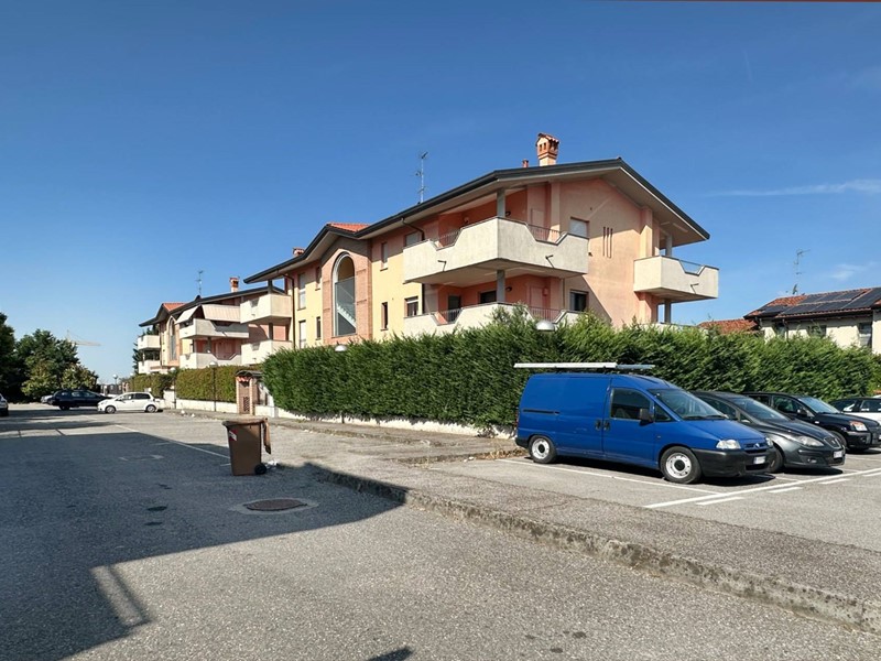 Trilocale in Vendita a Bernareggio, 199'000&euro;, 100 m²