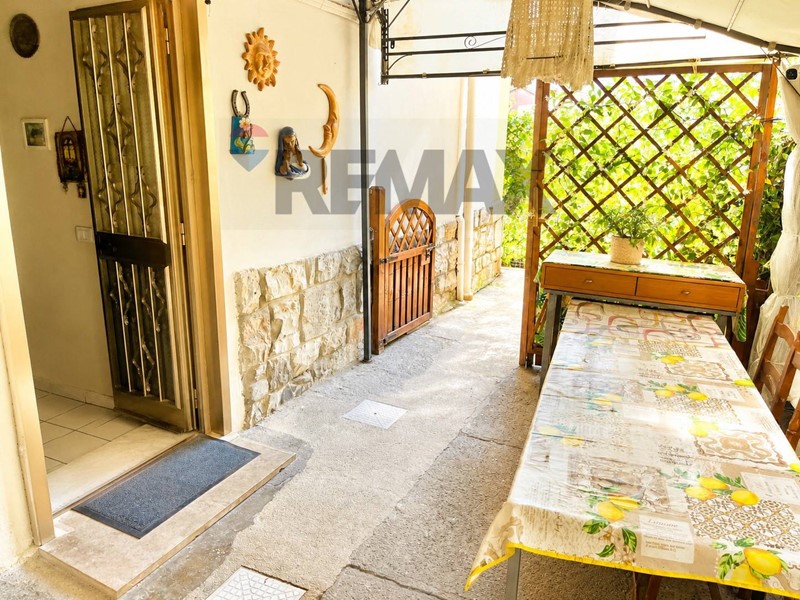 Trilocale in Vendita a La Spezia, 149'000&euro;, 100 m²
