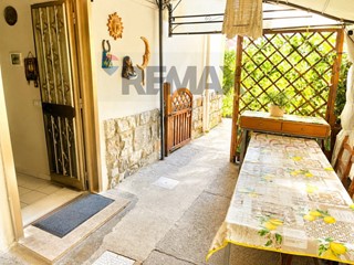 Trilocale in Vendita a La Spezia, 149'000&euro;, 100 m²