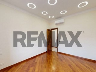 Trilocale in Vendita a Genova, 160'000&euro;, 72 m²