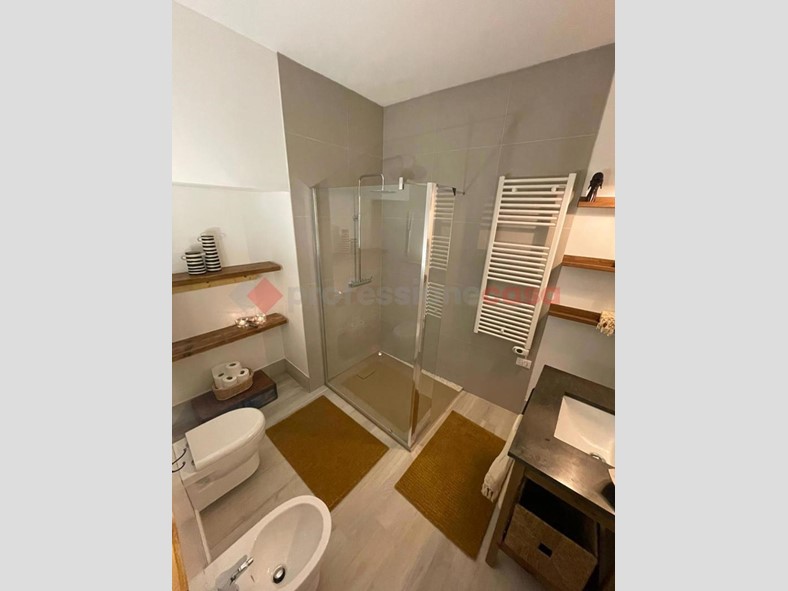 Trilocale in Affitto a Pinerolo, 680&euro;, 70 m², arredato