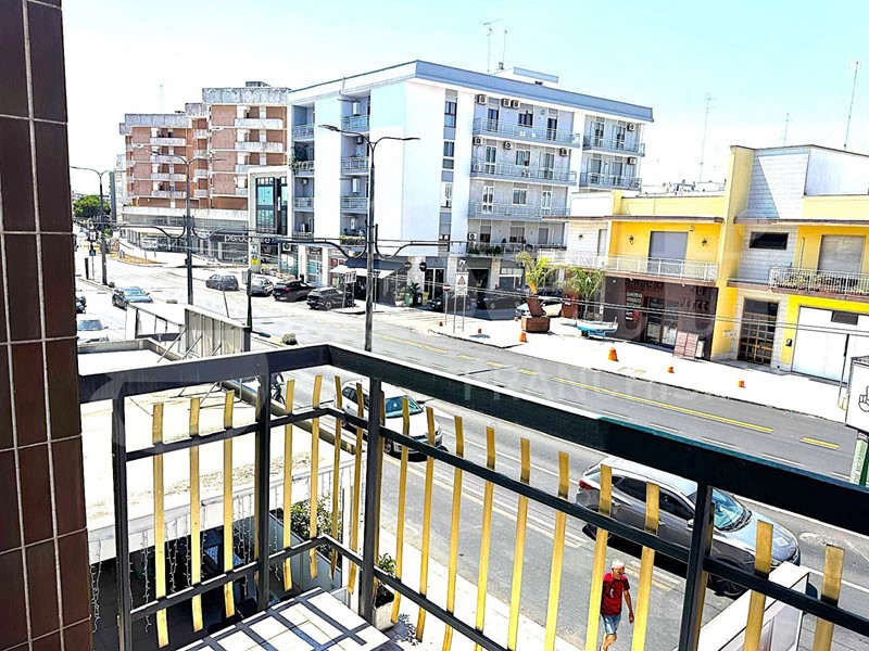 Appartamento in Vendita a Lecce, 195'000&euro;, 160 m², arredato