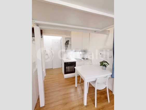 Monolocale in Vendita a Padova, 115'000&euro;, 20 m², arredato