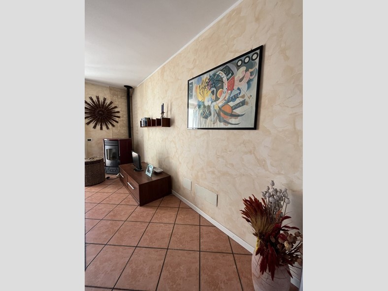 Trilocale in Vendita a Alta Valle Intelvi, 77'000&euro;, 75 m²