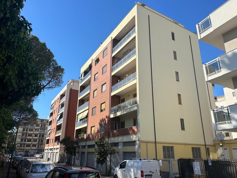 Quadrilocale in Vendita a Pescara, 220'000&euro;, 140 m²