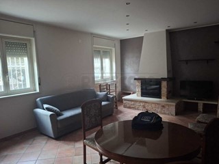 Appartamento in Affitto a Siracusa, 700&euro;, 133 m², arredato