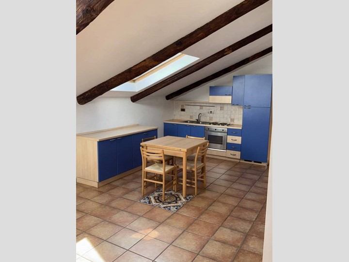 Bilocale in Vendita a Torino, zona Cenisia, 105'000&euro;, 58 m²