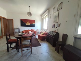 Quadrilocale in Vendita a Lucca, 185'000&euro;, 90 m², con Box