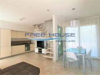 Trilocale in Affitto a Cervia, zona Milano Marittima, 1'900&euro;, 85 m², arredato