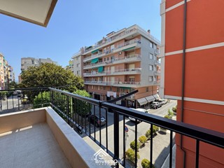 Trilocale in Vendita a Pietra Ligure, zona Zona Centro, 399'000&euro;, 85 m², arredato