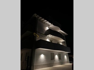 Bilocale in Affitto a Magnago, 700&euro;, 78 m², con Box