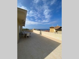 Mansarda in Affitto a Vibo Valentia, zona vibo marina , 650&euro;, 220 m², arredato