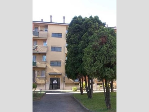 Bilocale in Vendita a Vittuone, 69'000&euro;, 78 m²