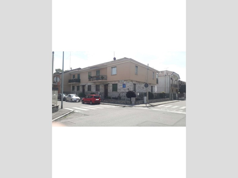 Bilocale in Vendita a Collegno, 48'000&euro;, 58 m²