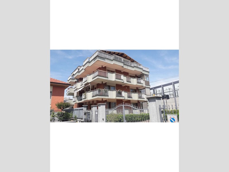Quadrilocale in Vendita a Collegno, 157'500&euro;, 126 m²