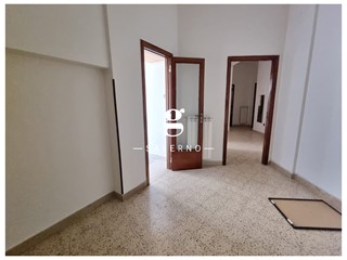 Trilocale in Affitto a Salerno, 1'250&euro;, 99 m²