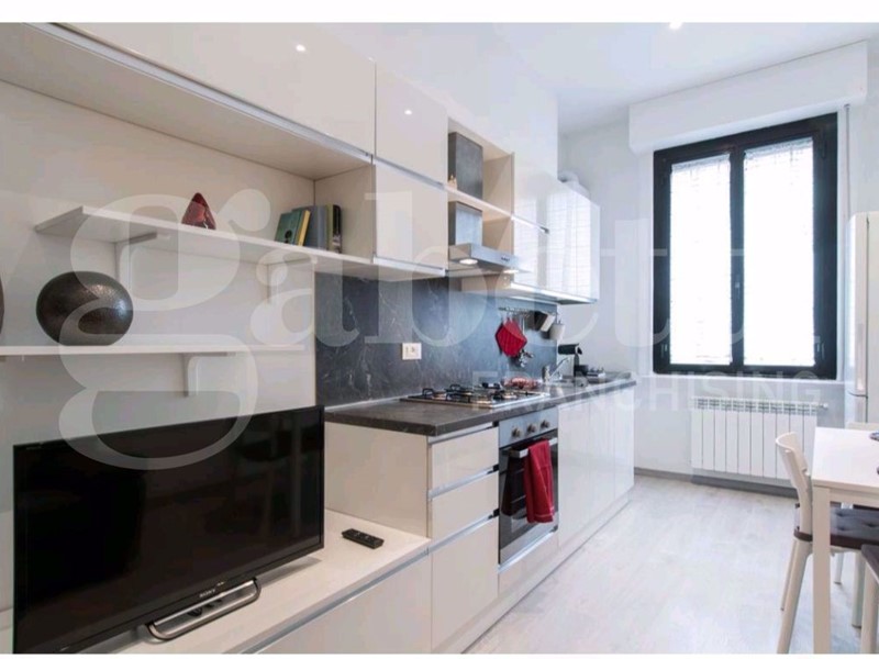 Trilocale in Affitto a Milano, 1'000&euro;, 65 m², arredato