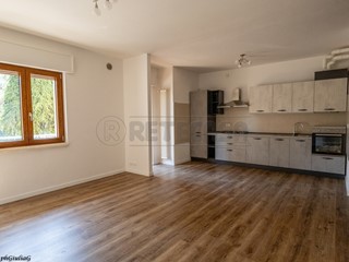 Appartamento in Affitto a Dueville, 1'000&euro;, 120 m², con Box