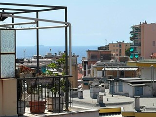 Quadrilocale in Vendita a Sanremo, 115'000&euro;, 50 m², arredato