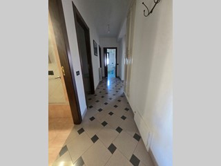 Quadrilocale in Affitto a Squillace, 1'800&euro;, 100 m²