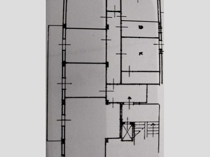 Appartamento in Vendita a Siracusa, zona Tunisi Grottasanta, 110'000&euro;, 179 m²