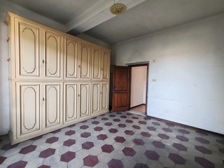 Appartamento in Vendita a Massa, 172'000&euro;, 140 m²