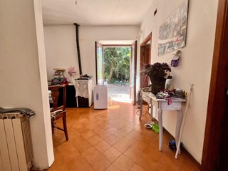 Quadrilocale in Vendita a Chiesina Uzzanese, 110'000&euro;, 80 m²