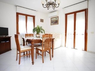 Quadrilocale in Affitto a Carrara, zona Avenza, 800&euro;, 90 m², arredato