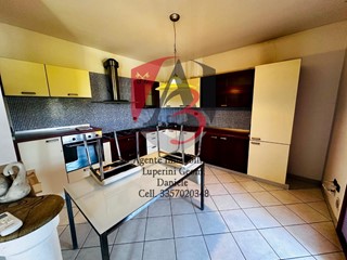 Quadrilocale in Vendita a San Giuliano Terme, zona Arena Metato, 165'000&euro;, 90 m², arredato, con Box