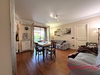 Quadrilocale in Vendita a Lucca, zona Arancio, 225'000&euro;, 75 m², arredato