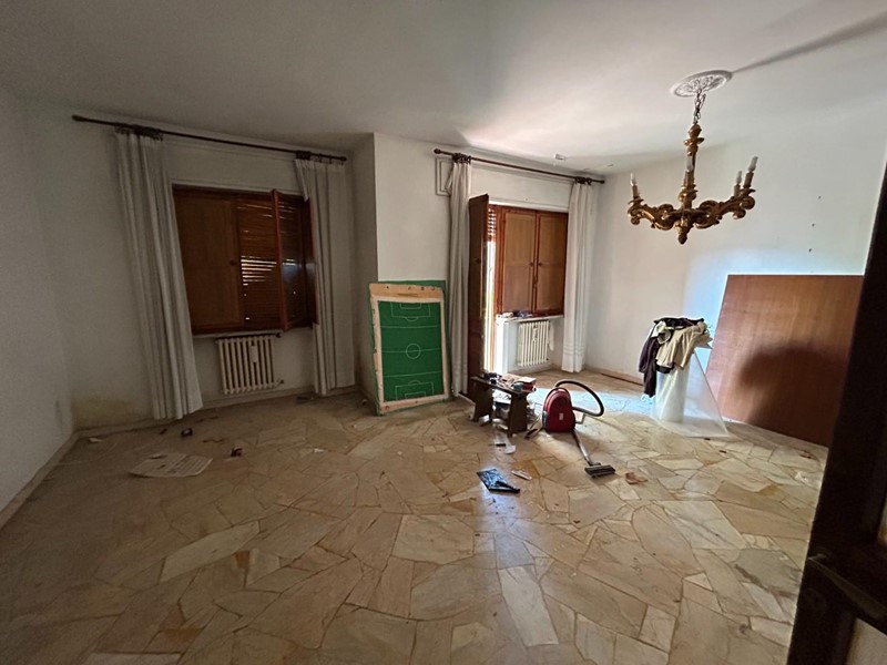 Appartamento in Vendita a Siena, 280'000&euro;, 143 m²